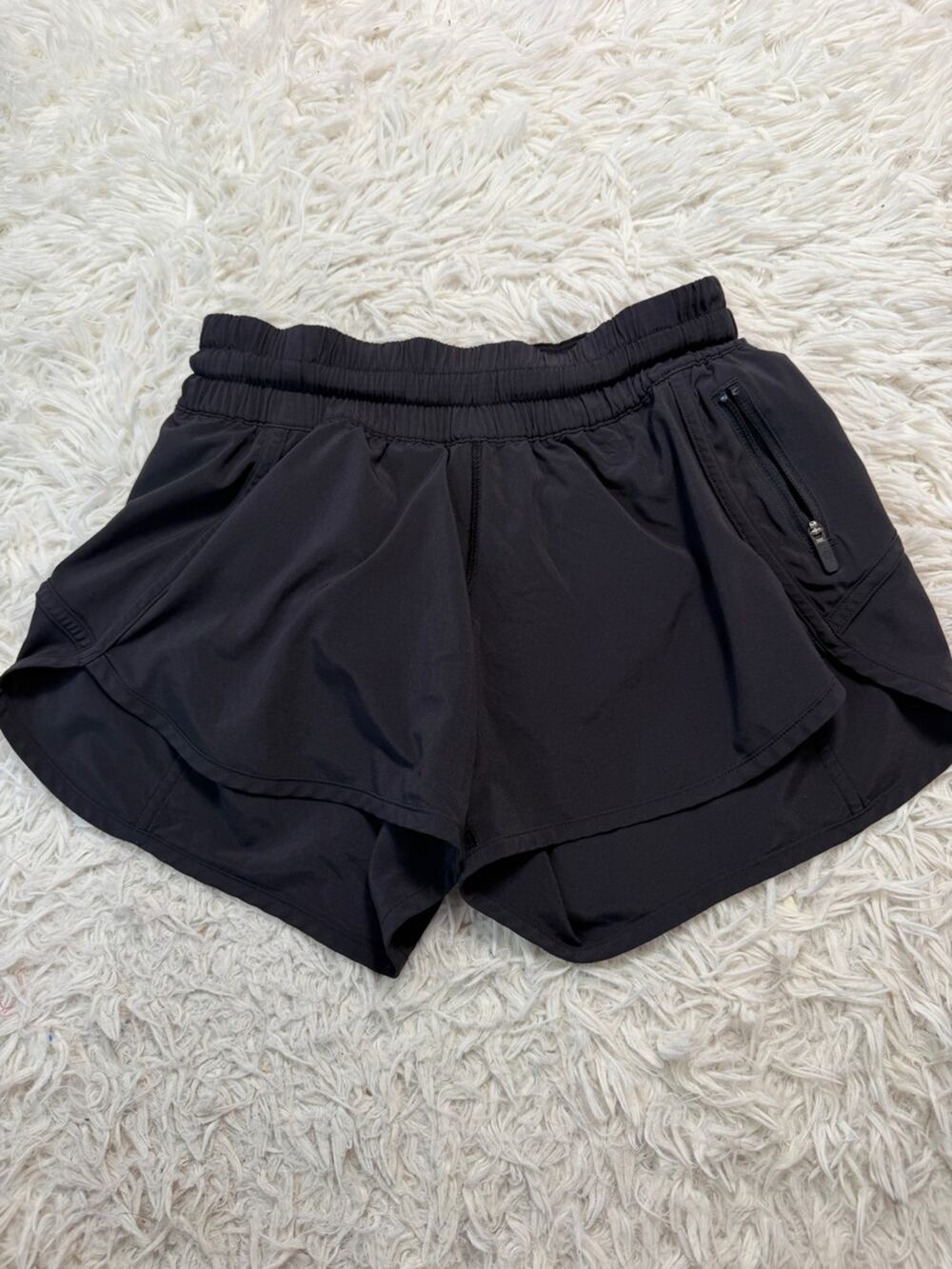 Lululemon Tracker Short V *4" Black